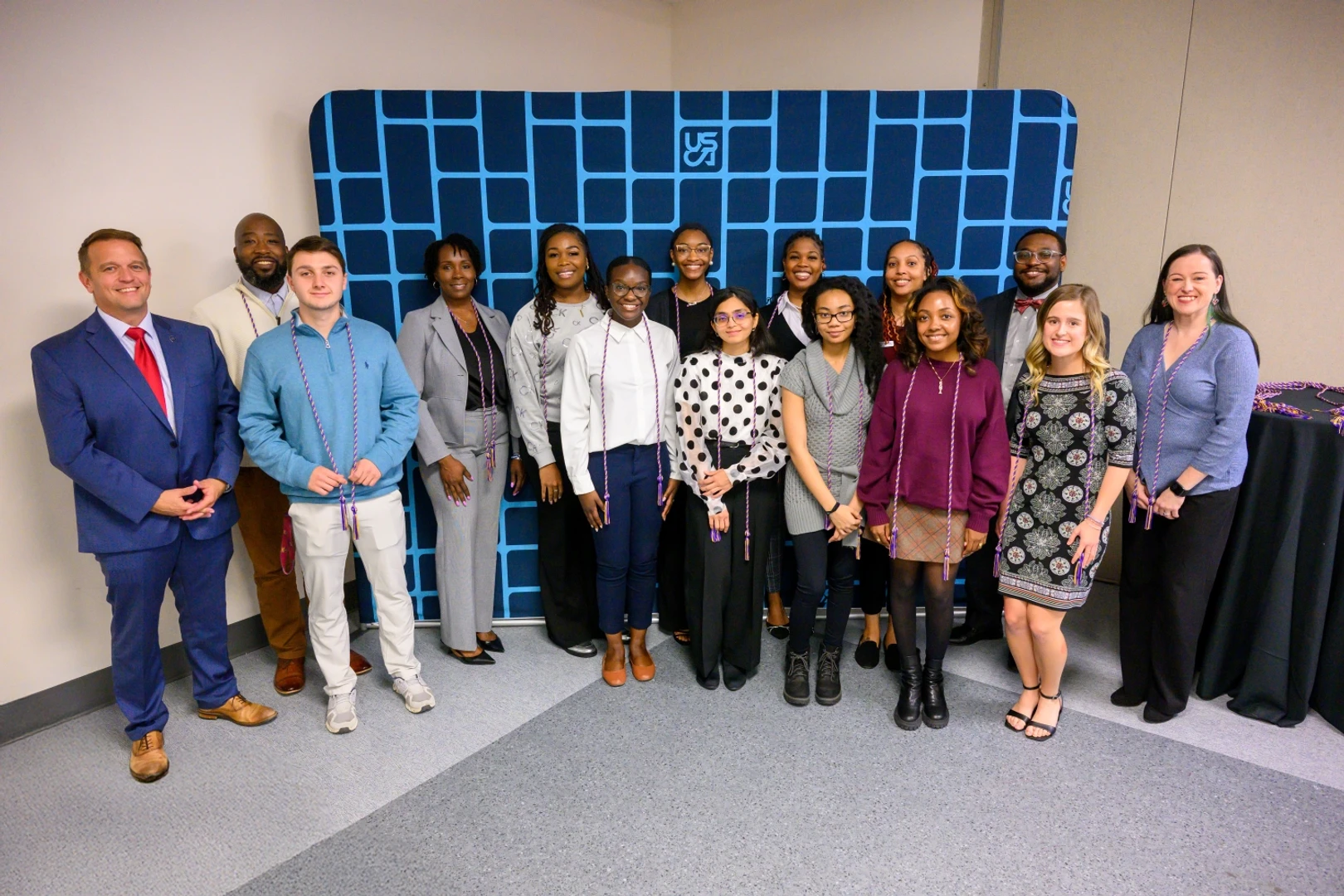 Several USCA seniors volunteered to join a new class-giving initiative known as Reins of Legacy.  For $25 any graduating senior can join Reins of Legacy, which includes membership in the USCA Alumni Association with full benefits.