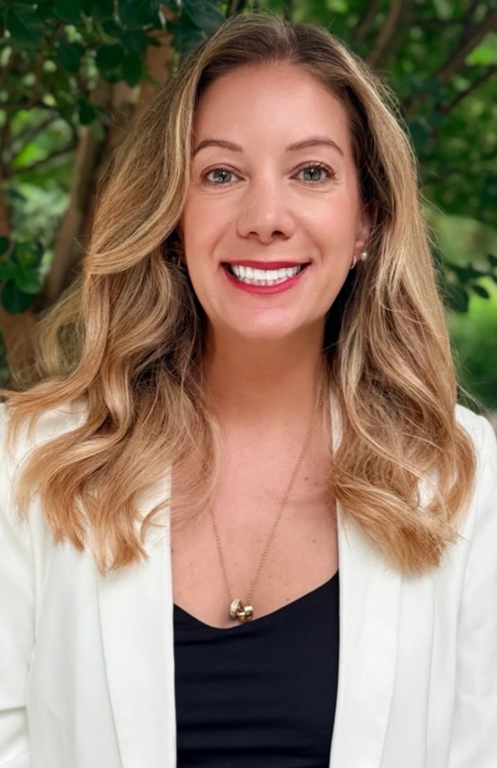 Dr. Kristina Passarella