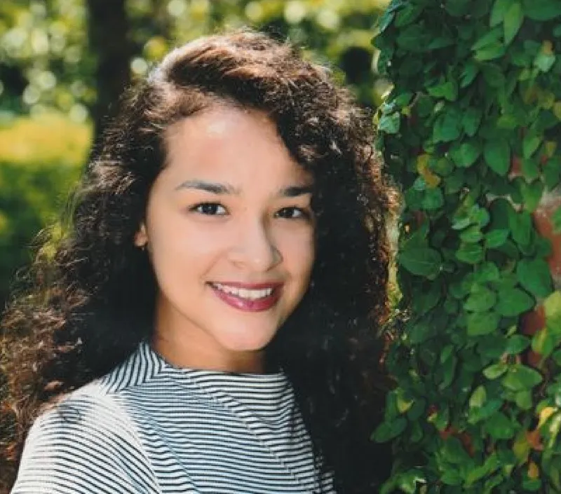 USCA honors former alumna and employee with scholarship named in her honor.